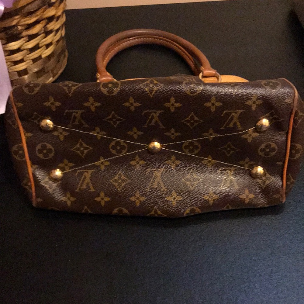 Louis Vuitton Tivoli - Picture 6 of 8